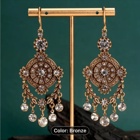 Vintage-Inspired Gold and Crystal Drop Earrings - Picture 2 of 4
